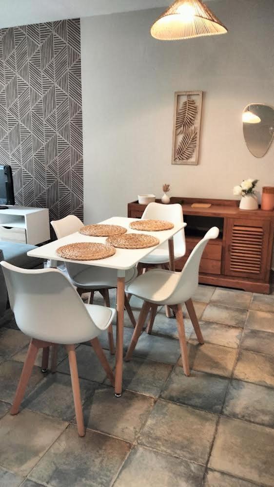 Chez Sabrina Appartement Oloron-Sainte-Marie Buitenkant foto
